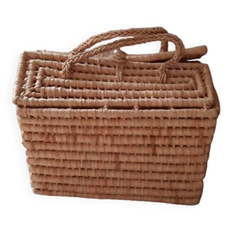 Coconut fiber basket