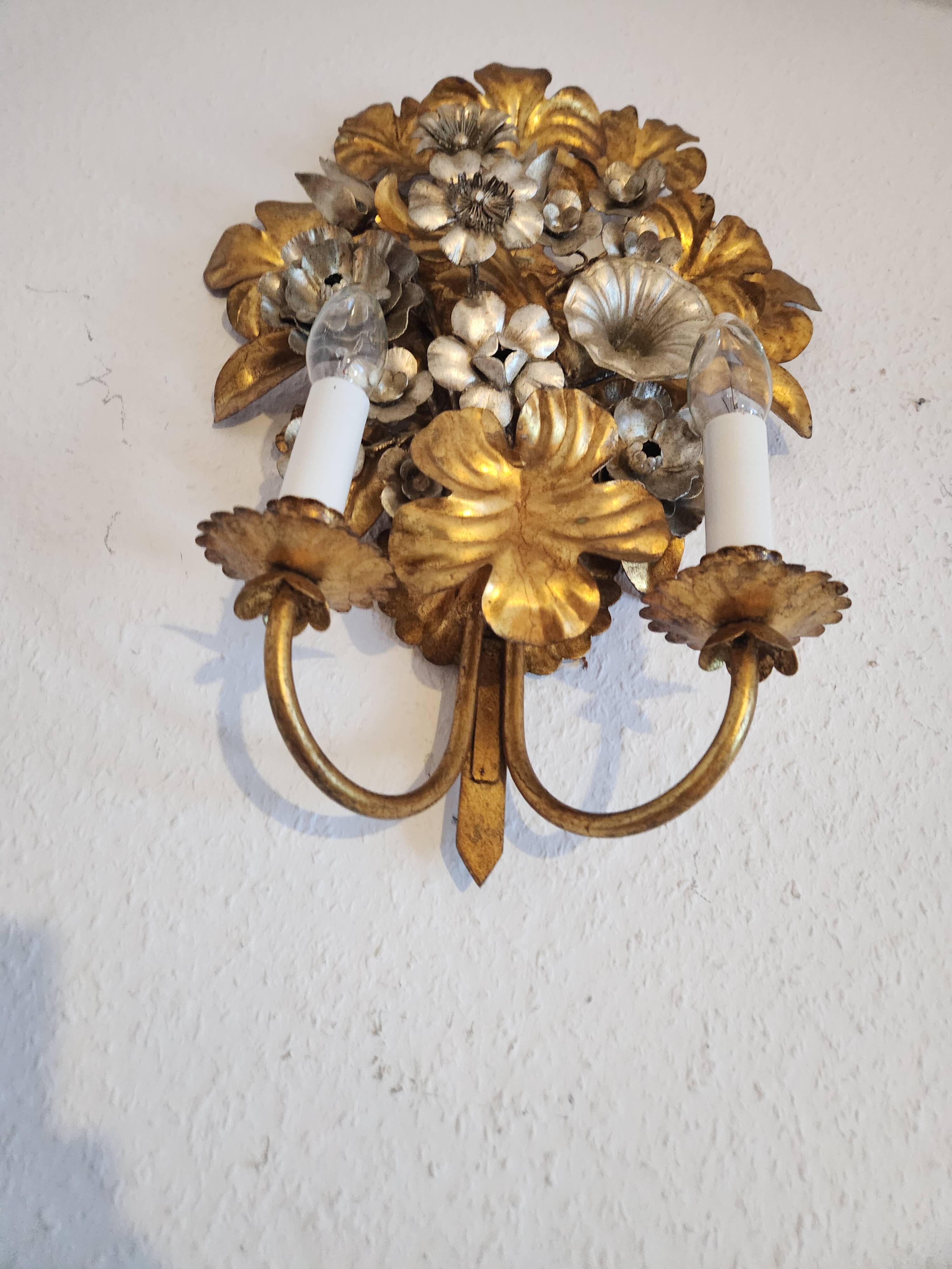 S.Salvadori Wandlampe vergoldet ersilbert Blumenmuster
