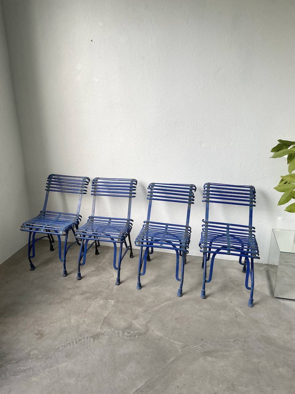 Series of 4 Arras chairs 1900