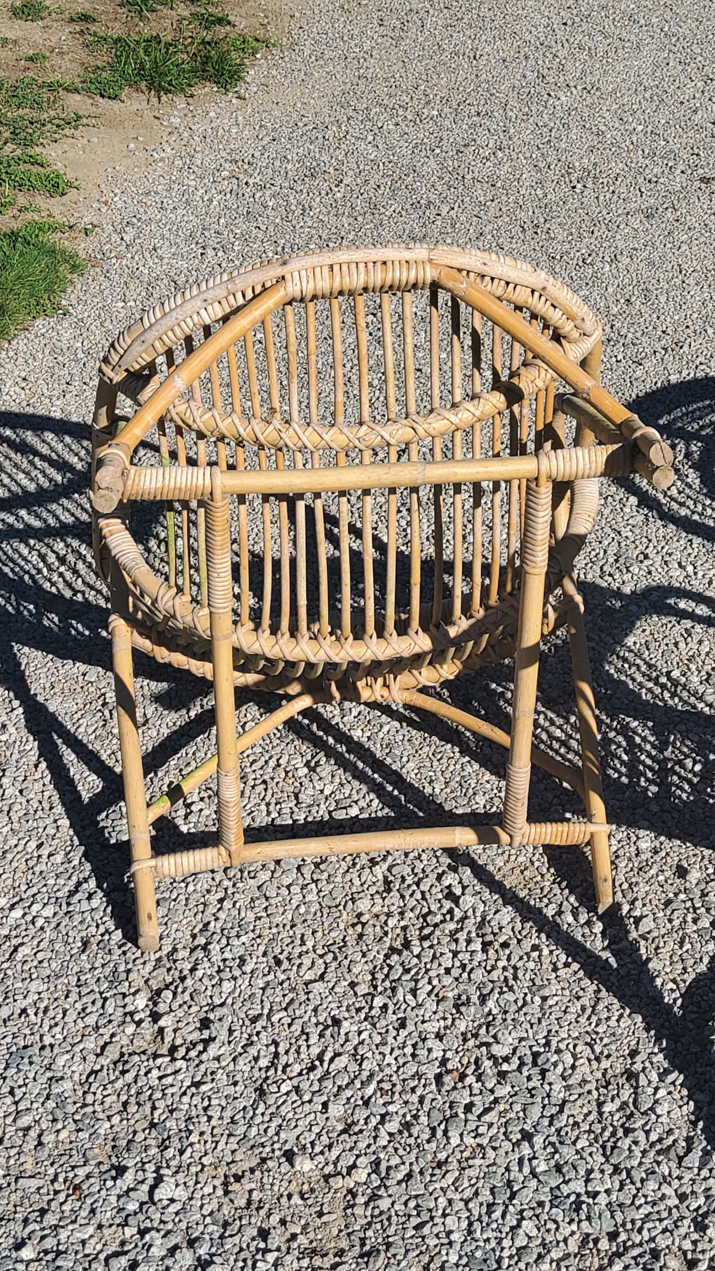 Salon en rotin 3 fauteuils et 1 table basse des années 50