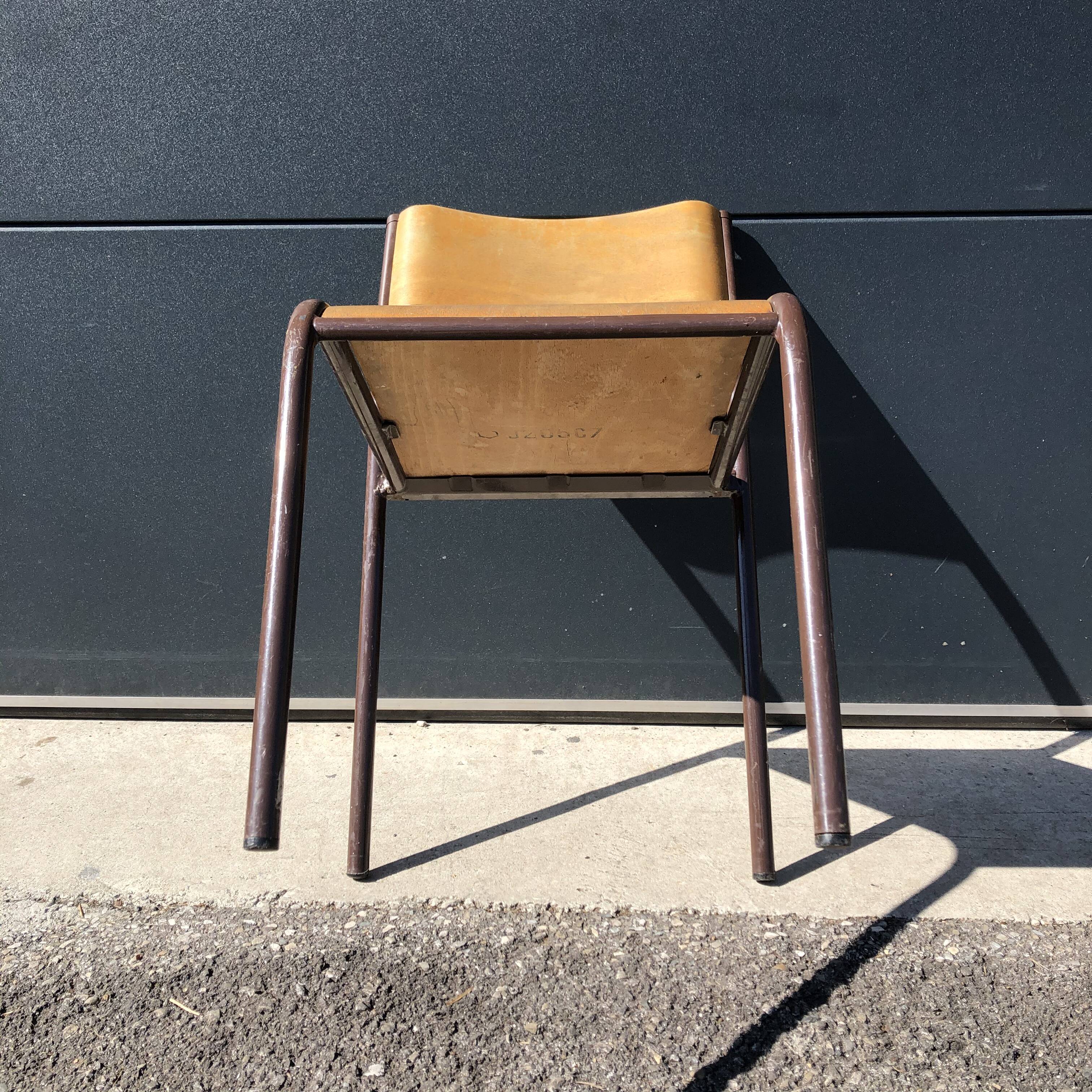 Chaise ecolier