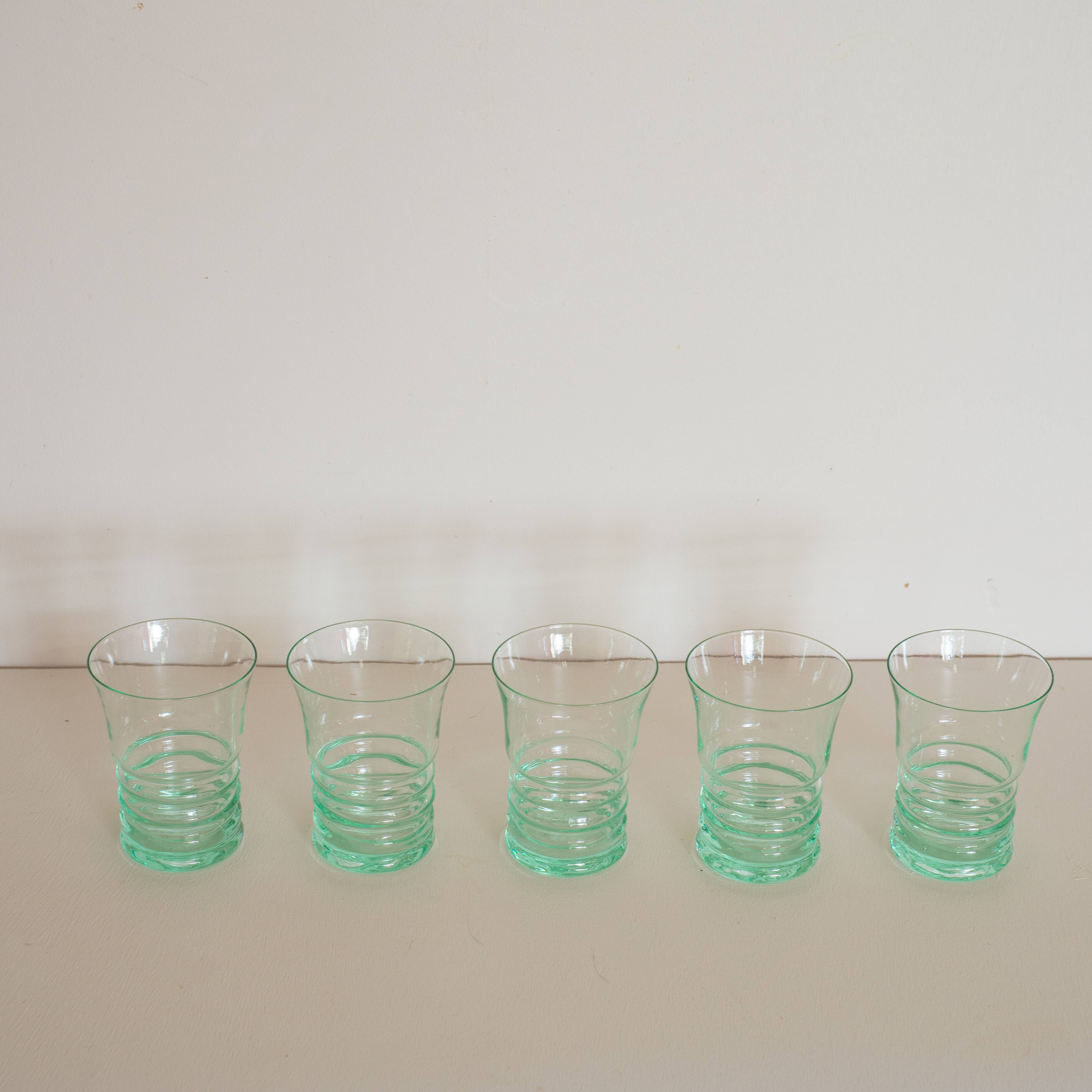 Set of 8 green glasses