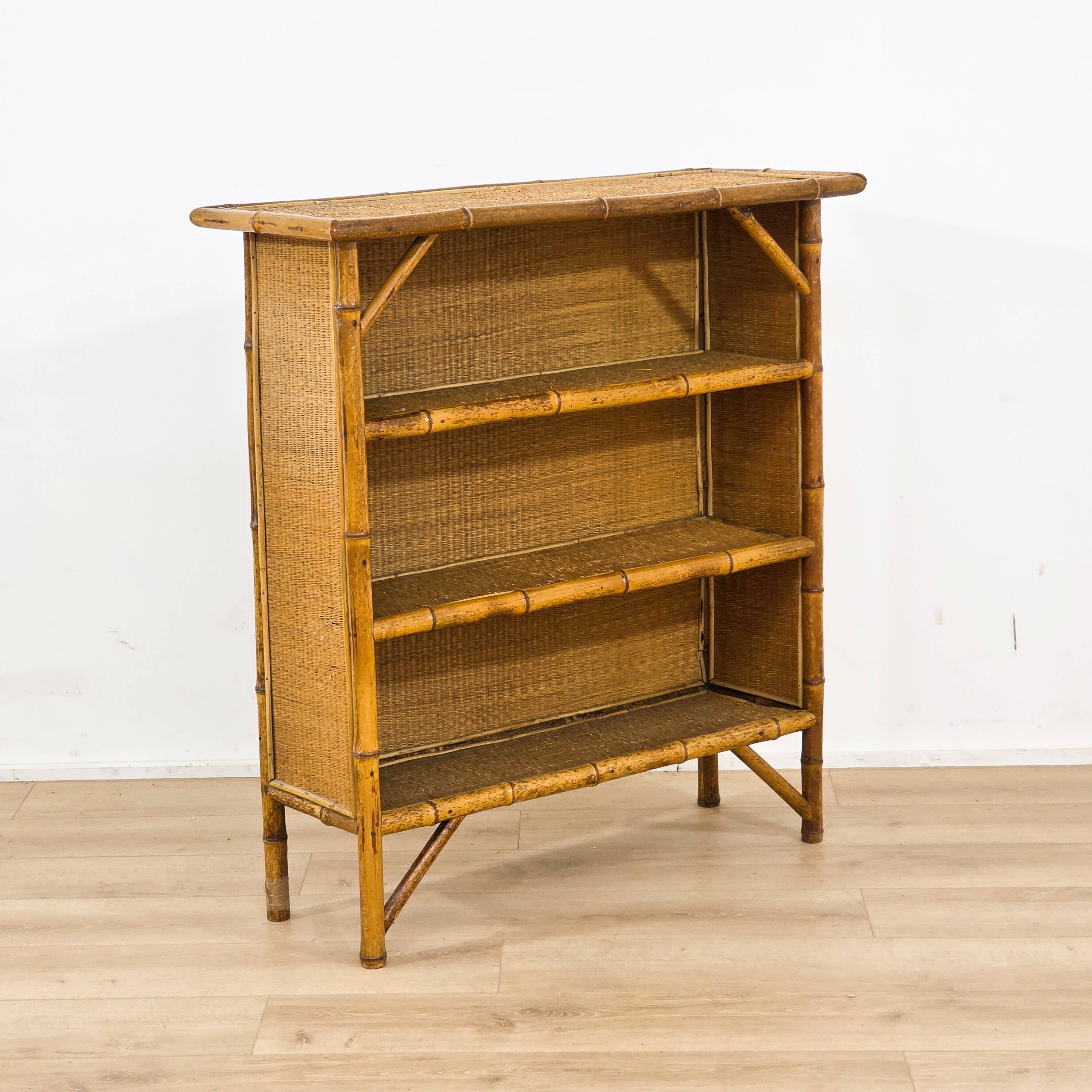 Superb antique bamboo and rattan library – 19th century