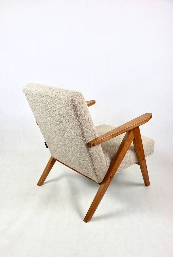 Fauteuil vintage B-310 VAR en bouclé beige structure des années 1970 - 2 pièces disponibles - bois clair
