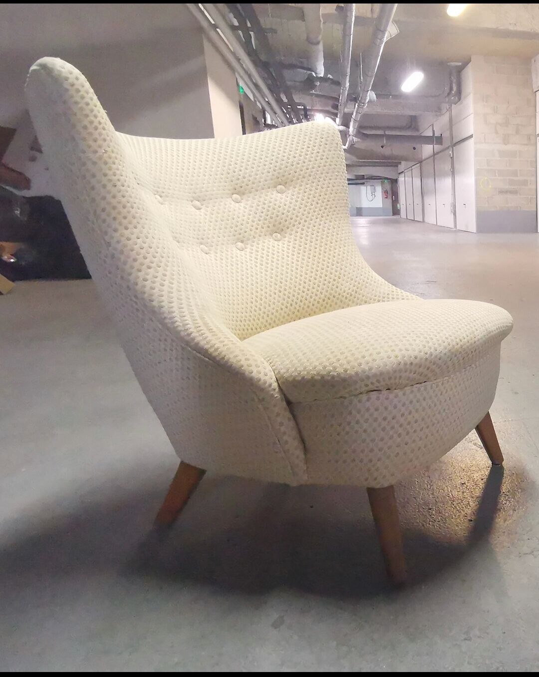 Armchair wing chair egg Barrel 50s modernist