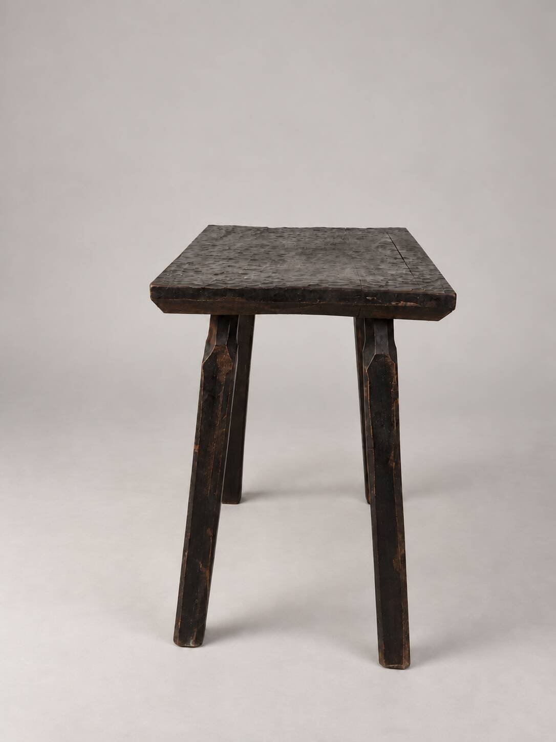 Table d'appoint dans le goût des Artisans de Marolles  1950
