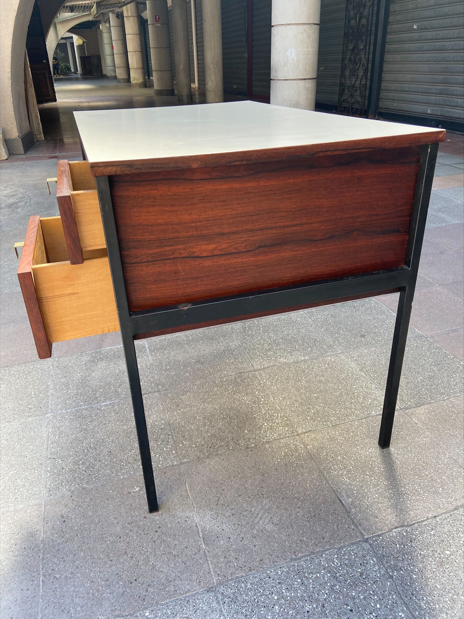 Bureau années 50