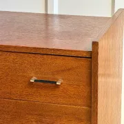 Commode style mid-century