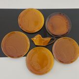 Set of 5 mustard yellow plates in slip