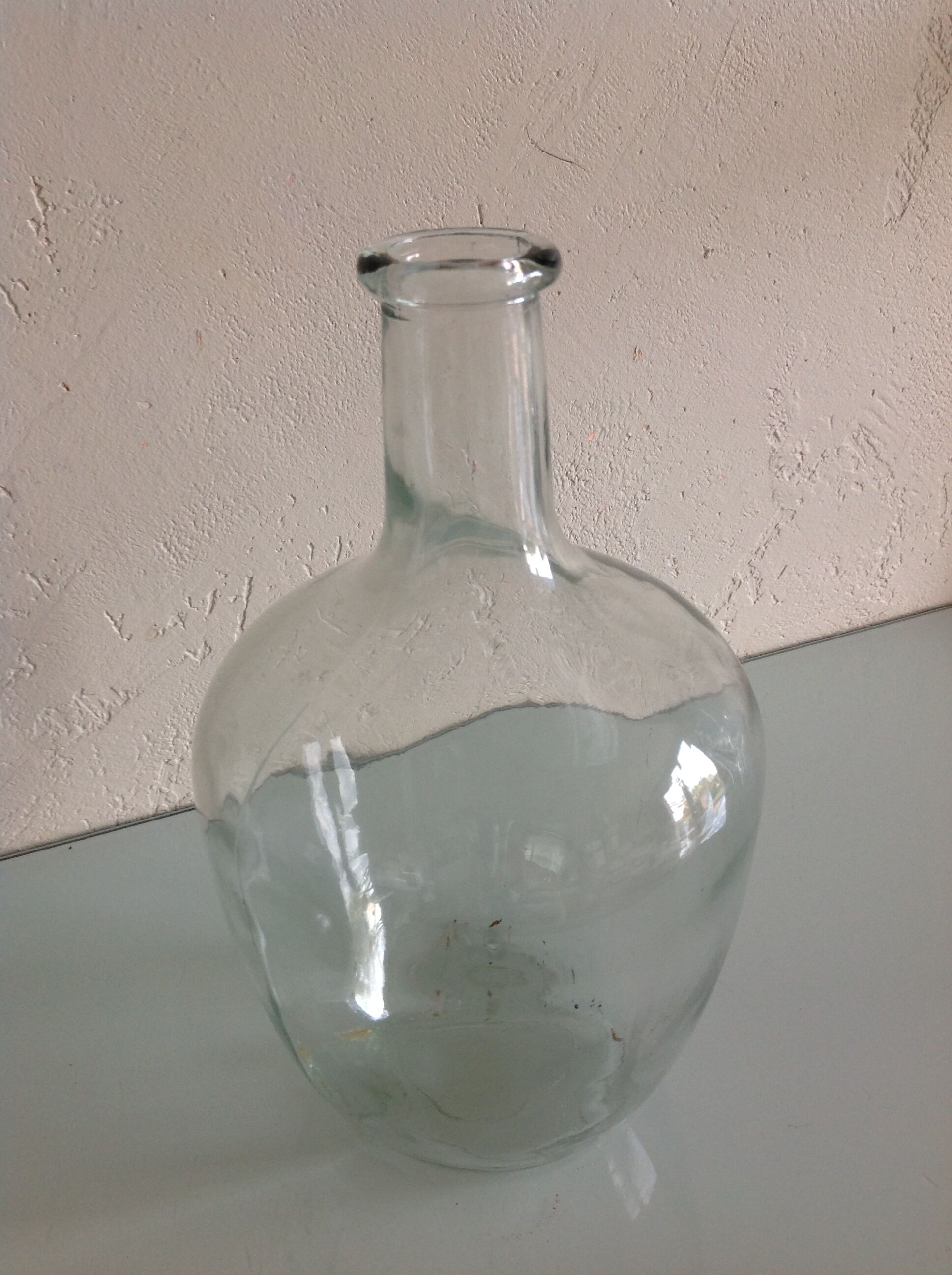 Transparent demijohn
