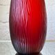 Vase verre rouge style Art Déco