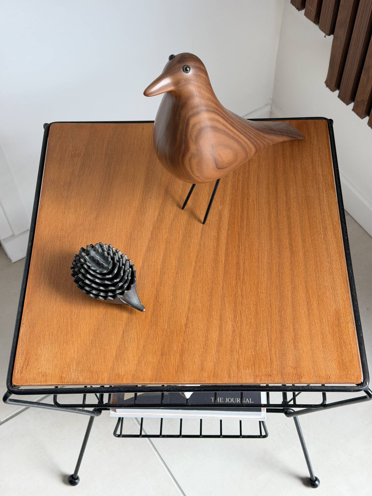 Side table / Vintage 50s-60s magazine rack table