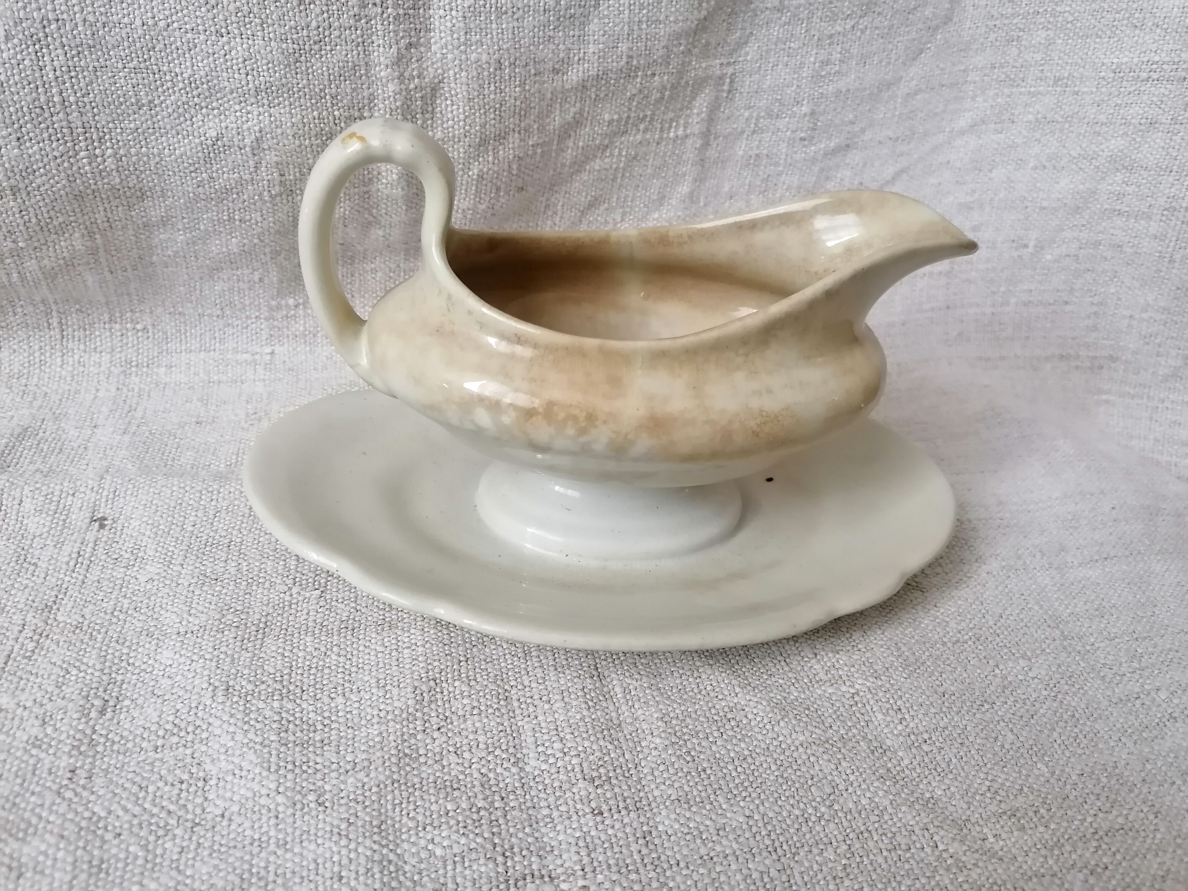 Earthenware gravy boat Petrus Regout