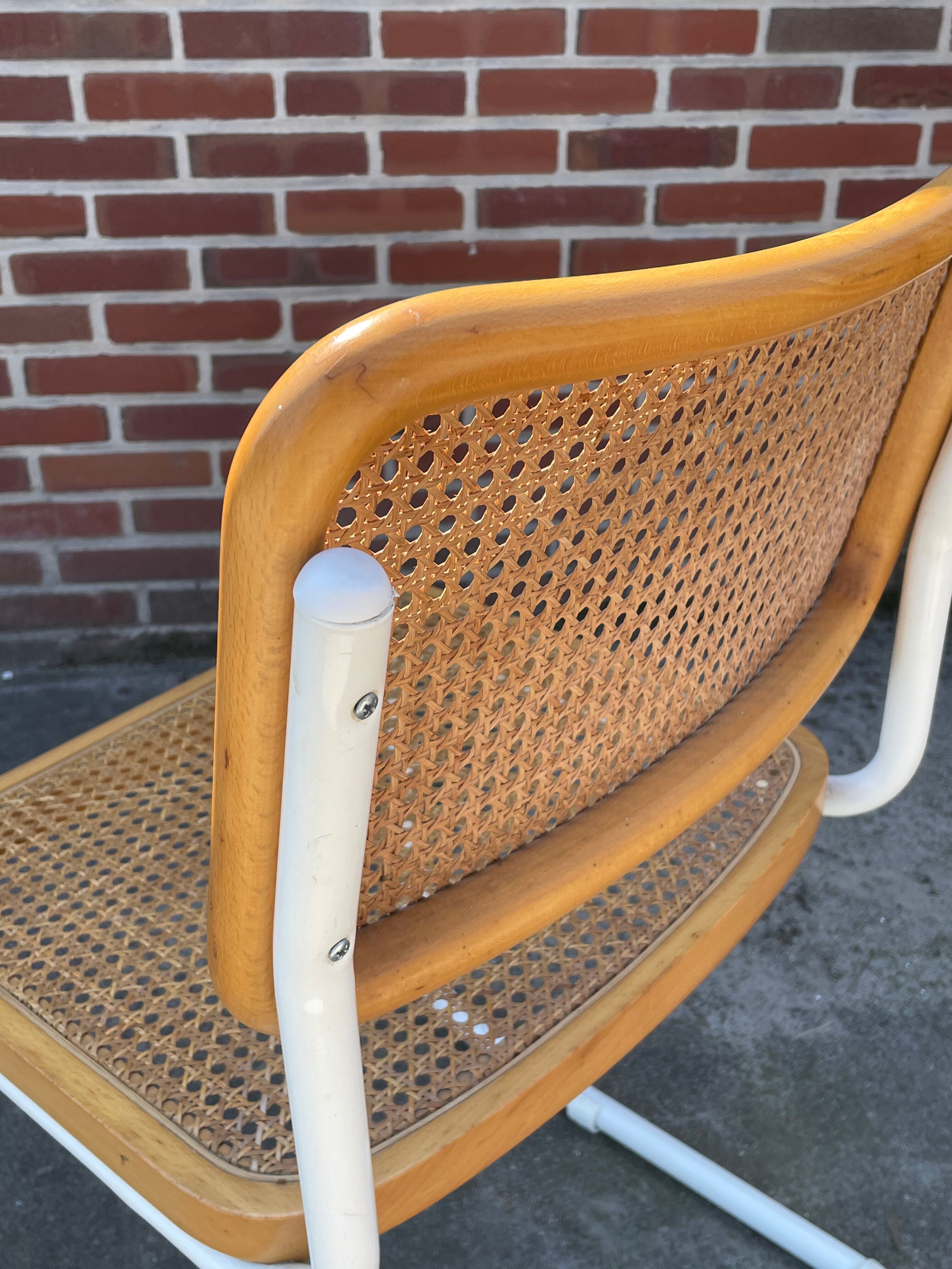 Cesca design chair b32 model white