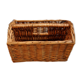 Newspaper basket