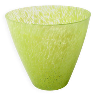 Vase en verre moucheté citron vert, vase suédois vintage en verre soufflé à la main jaune
