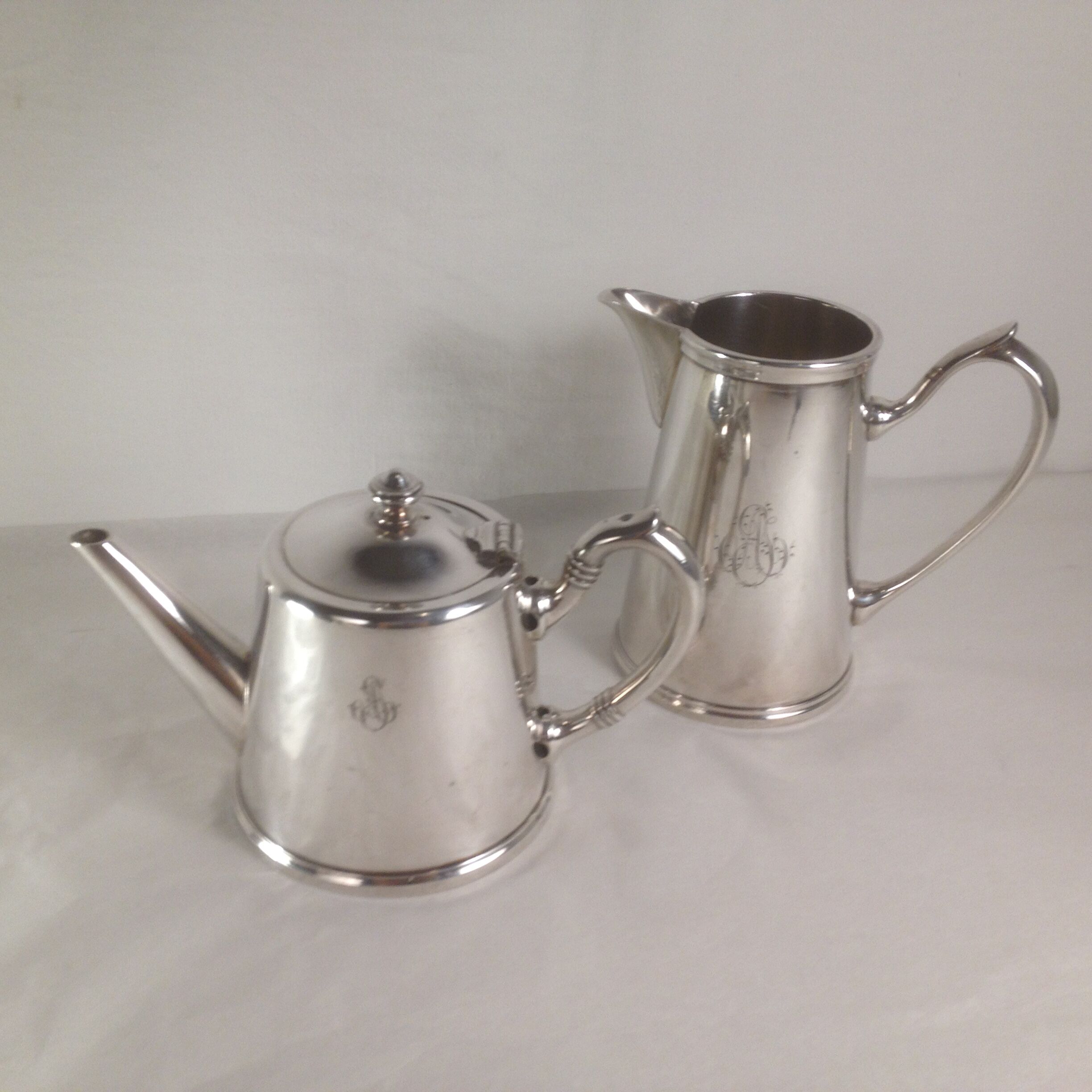 Teapot and milk jug in silver metal, Félix Frères