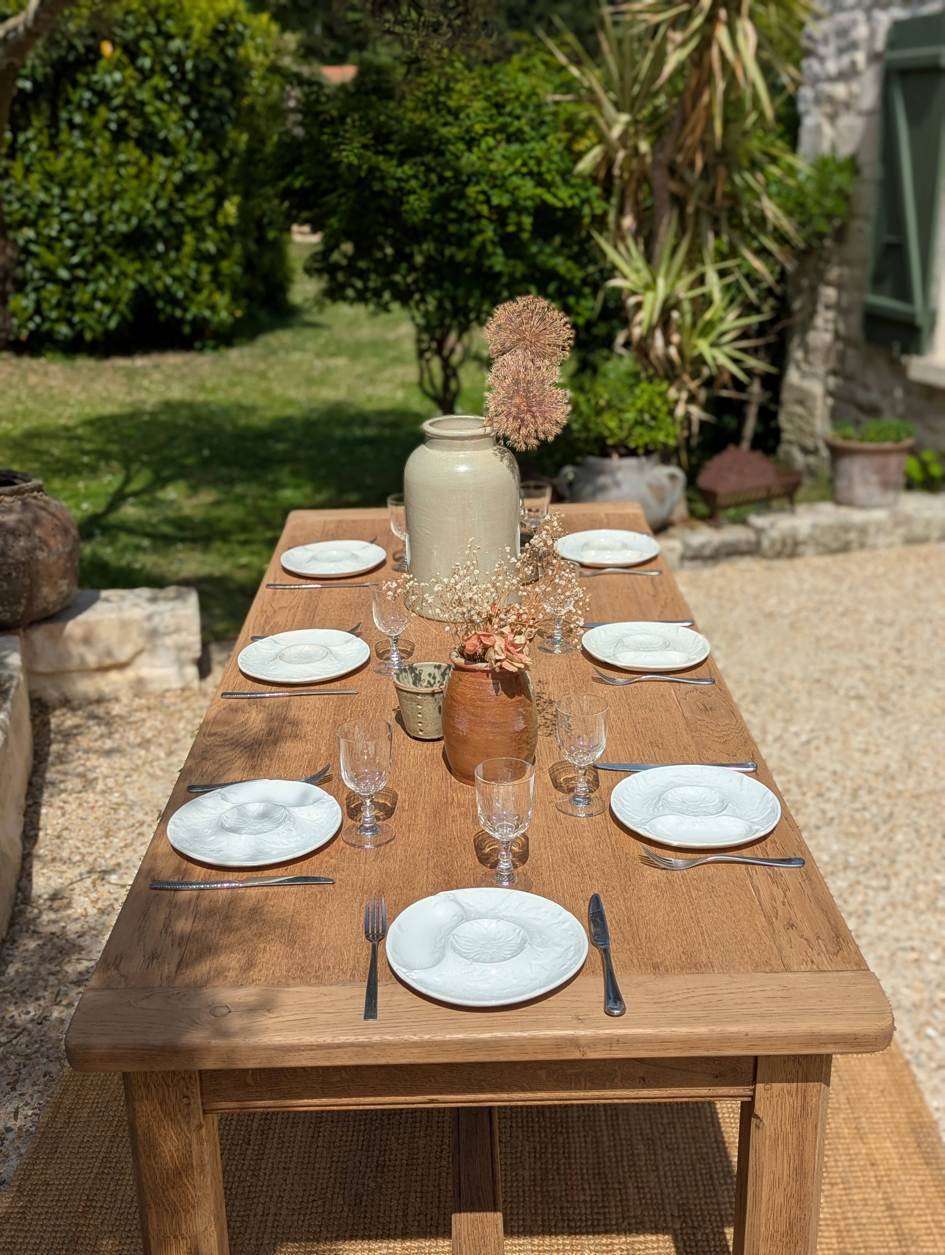 Farm table