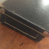 Imitation cardboard case with navy blue croc