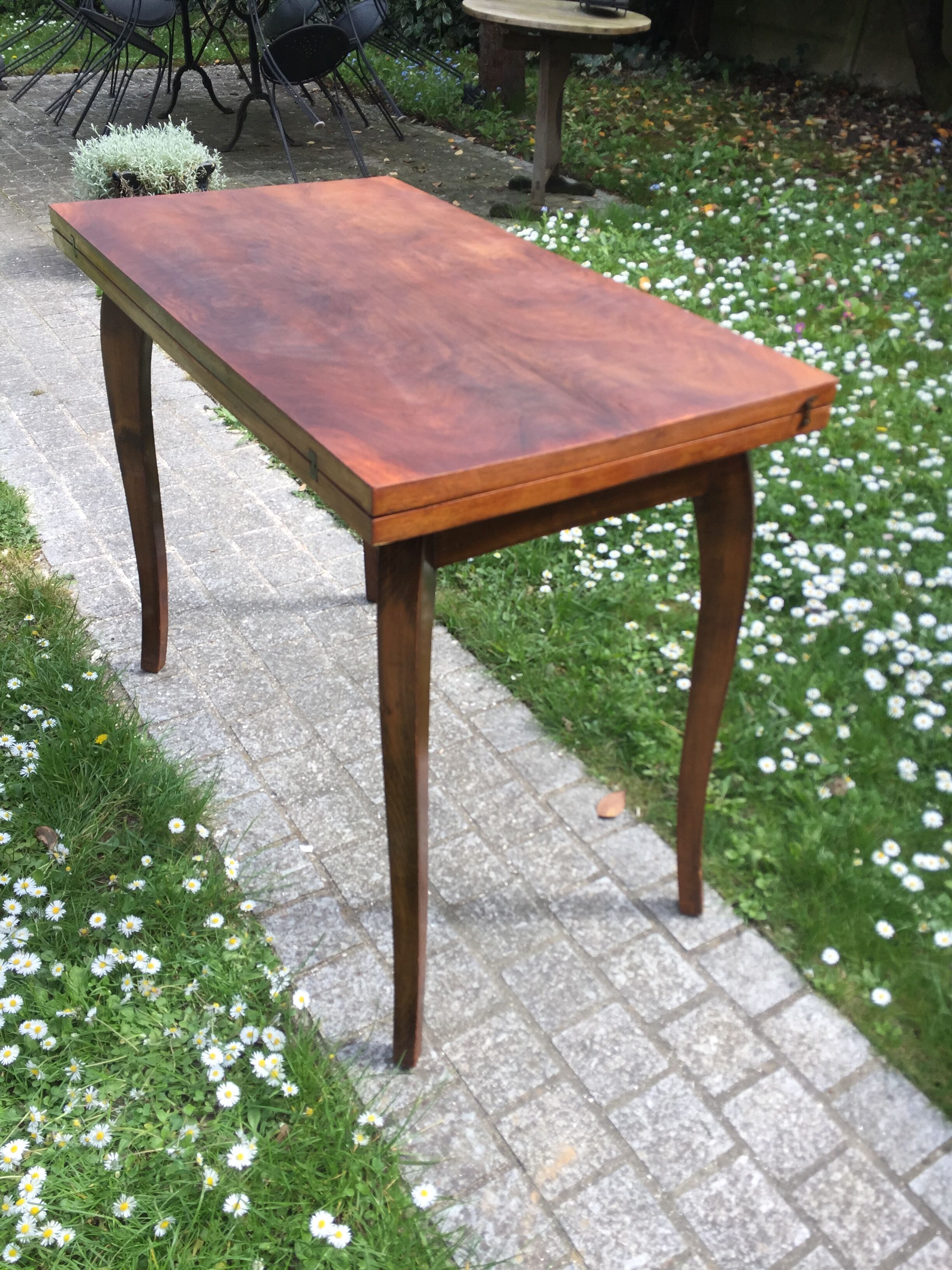 Dining table folding old rosewood from 2 to 6 people