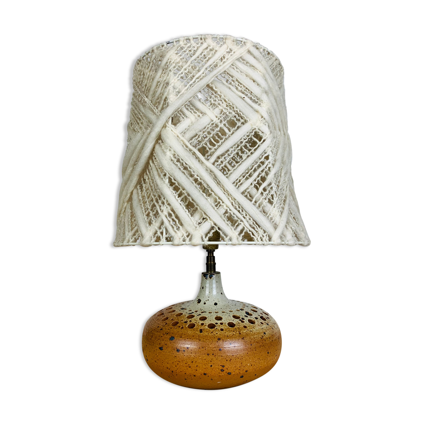 Lamp sandstone lampshade wool workshop 7 suns by Bernadette Ver Eecke Scherrer