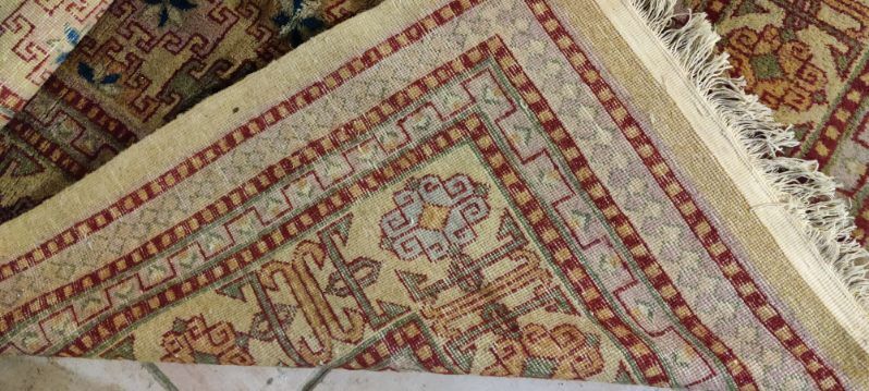 Wool carpet from SIN KIANG, entirely handmade in China, Turkestan.