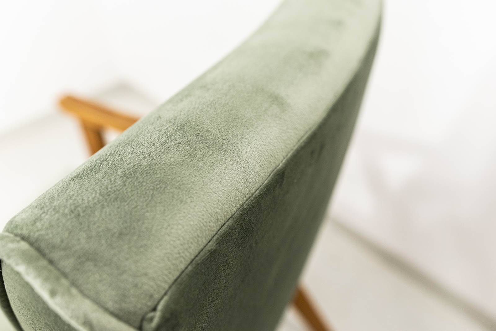 Mid Century Armchairs By Edmund Homa Gfm 18, Poland, 1960s, Set Of 2