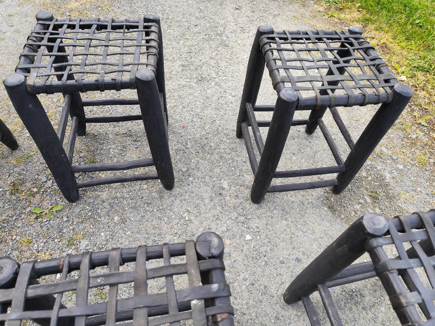 6 tabourets bois assise tressée de Cuir Nina Kaufmann