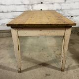 Farm table