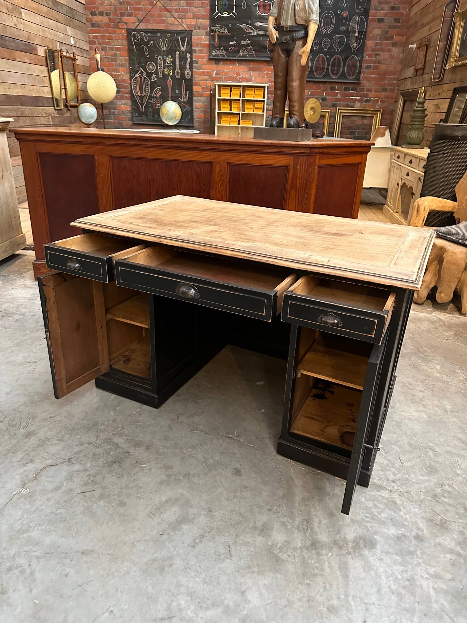 Early 20th century oak desk
