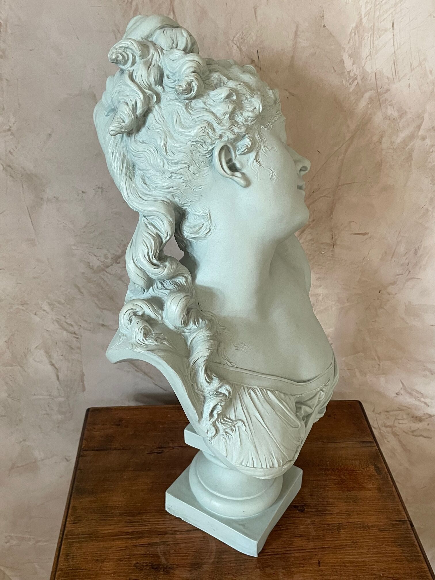 Bust Carrier-belleuse