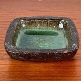 Danish studio pottery bowl from the mid-century by Jytte Trebbien and Harry Nielsen for Tusbo, 1960s.