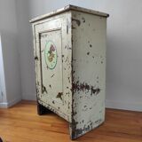 Parisian buffet old jam maker