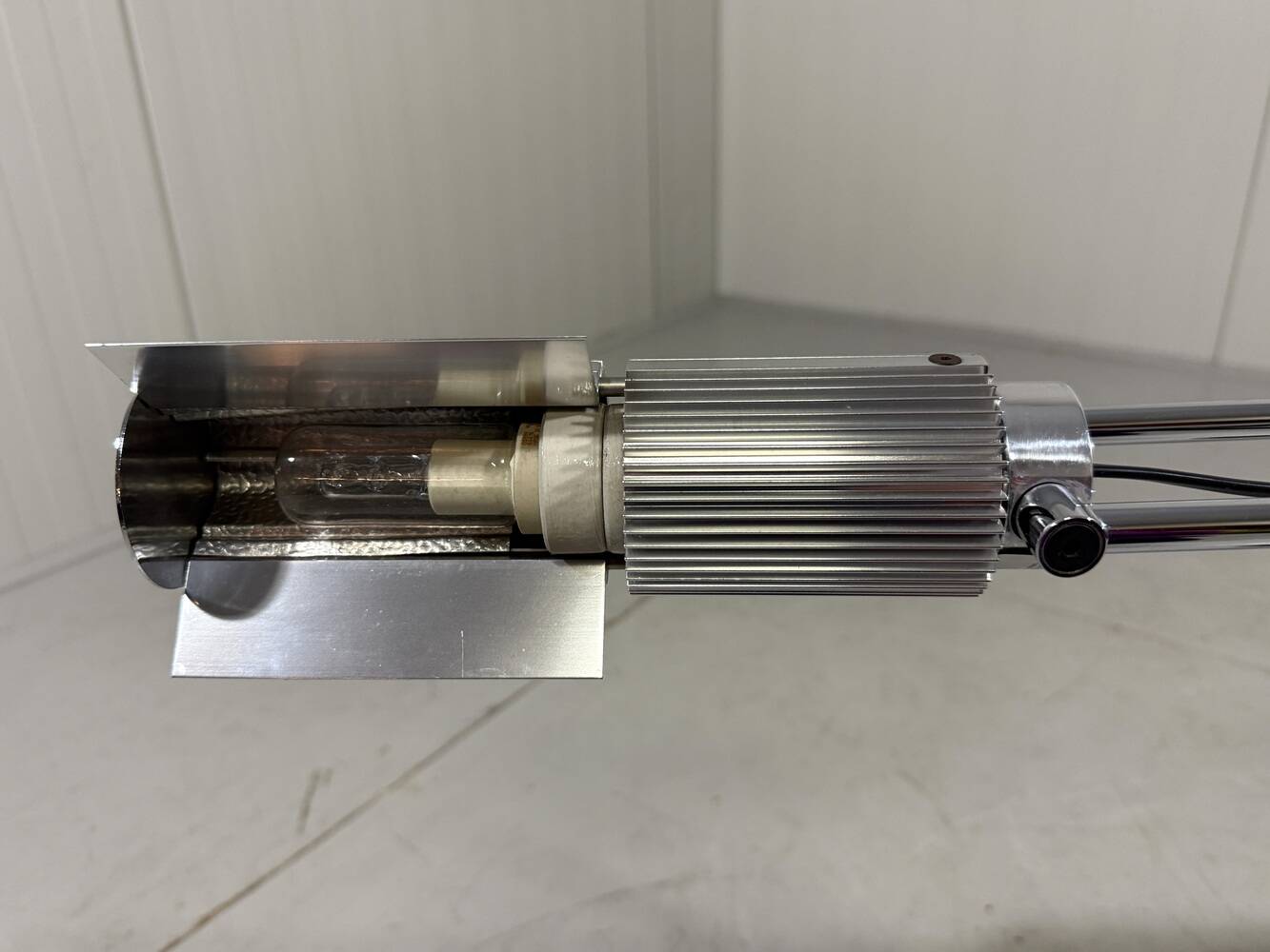 Viktor Frauenknecht Haloprofil desk lamp Swiss Lamps