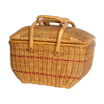 Wicker basket, picnic basket