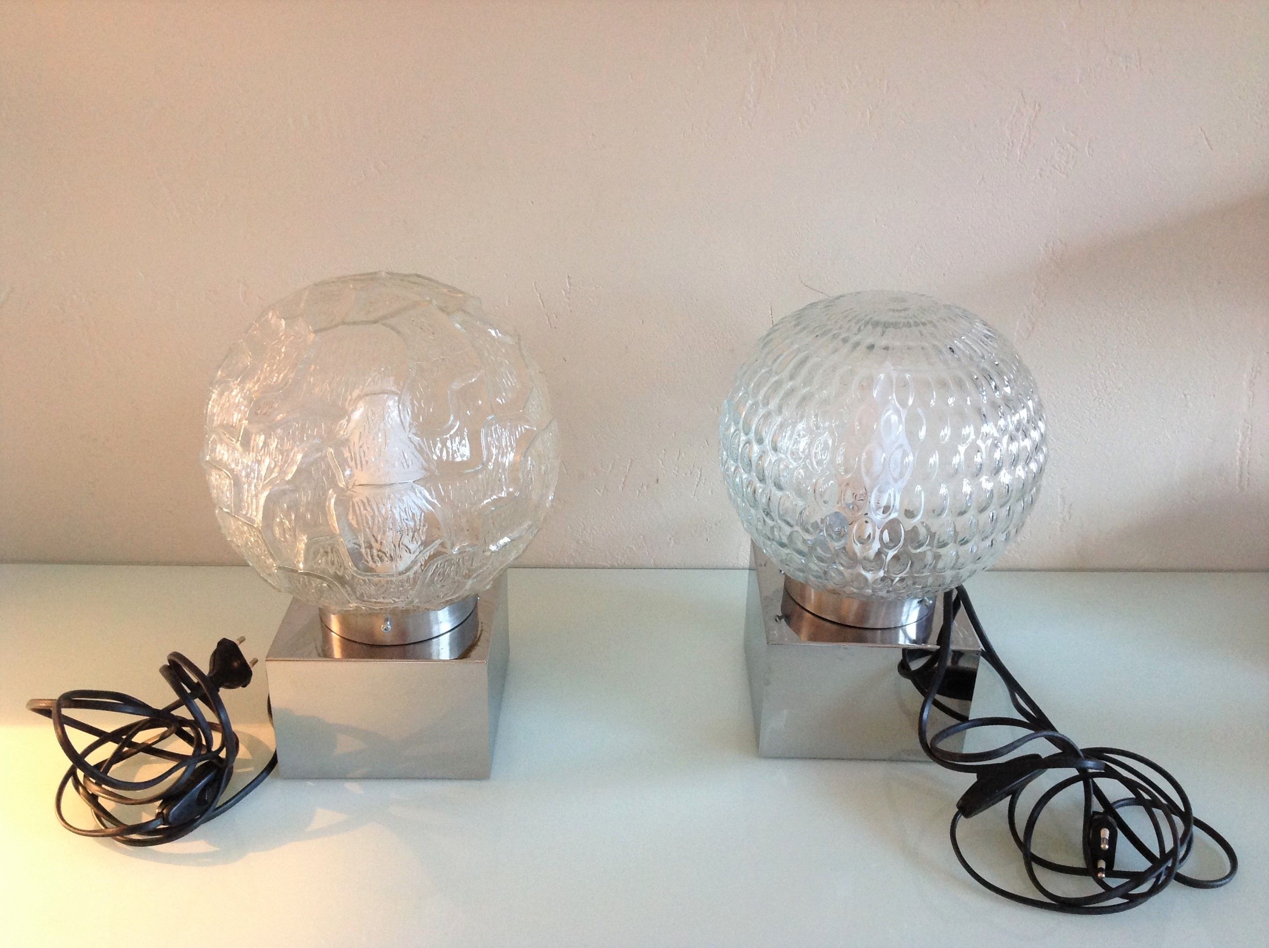 Pair of globe bedside lamps in glass and chrome/vintage metal 70-80