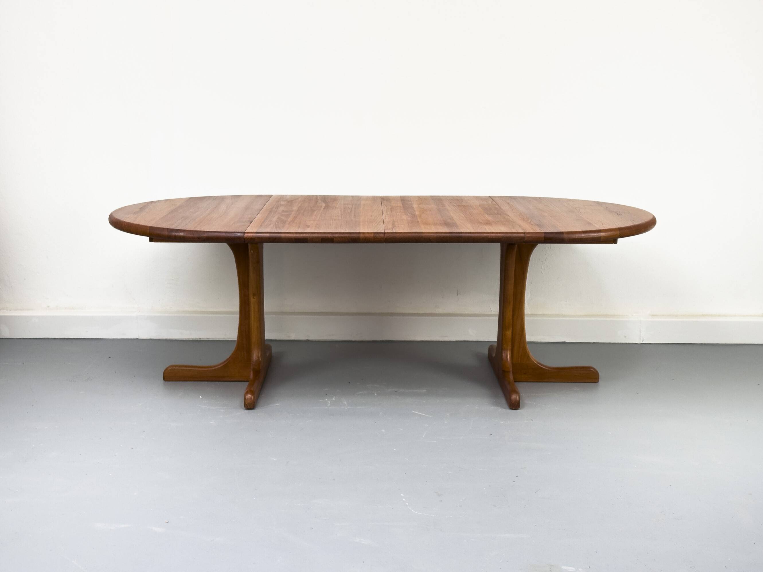 Danish Round Extendable Dining Table in Teak, 1970s