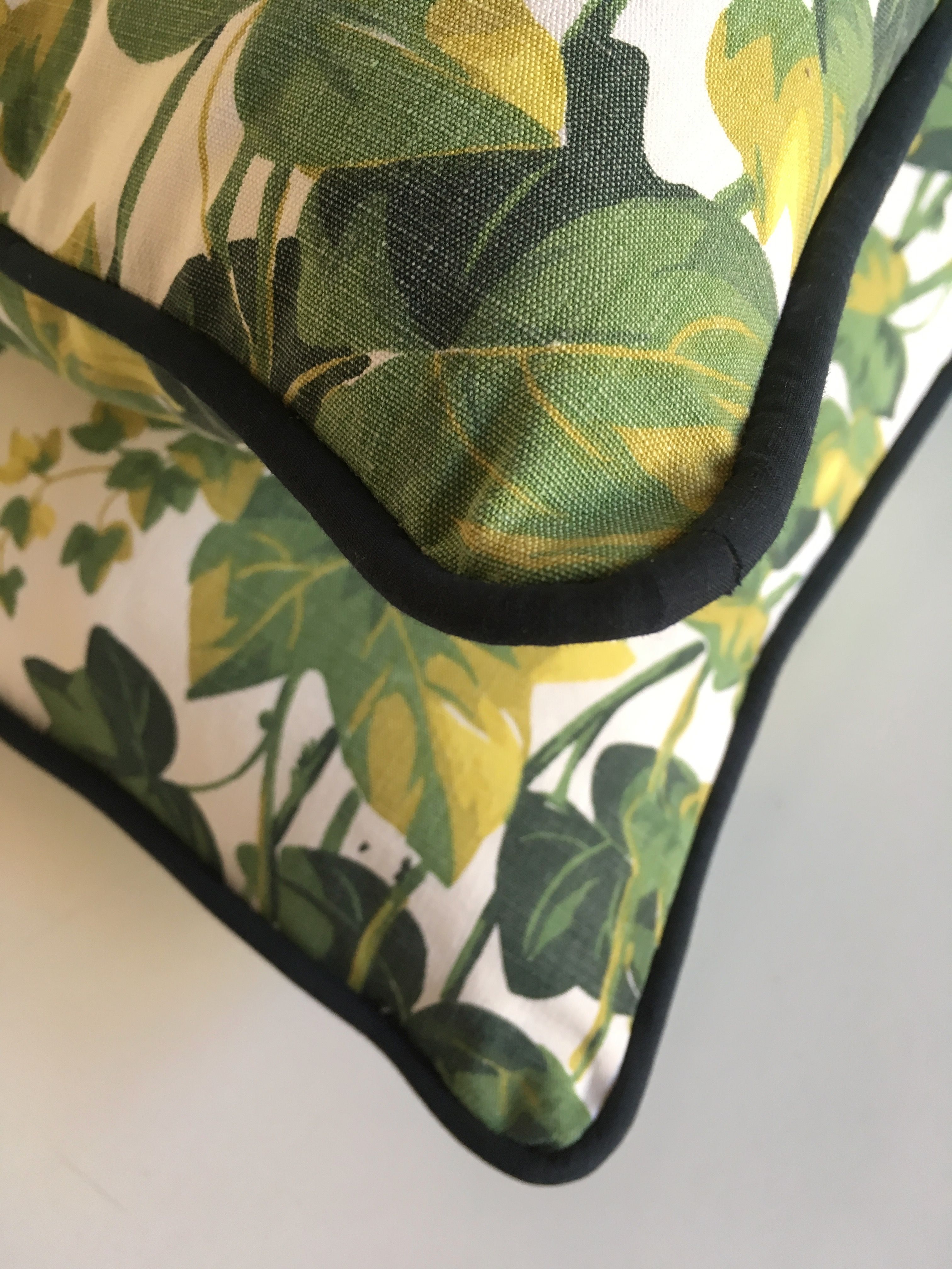 Cushion in old canvas Romanex 50s Ivy decor 40x60cm
