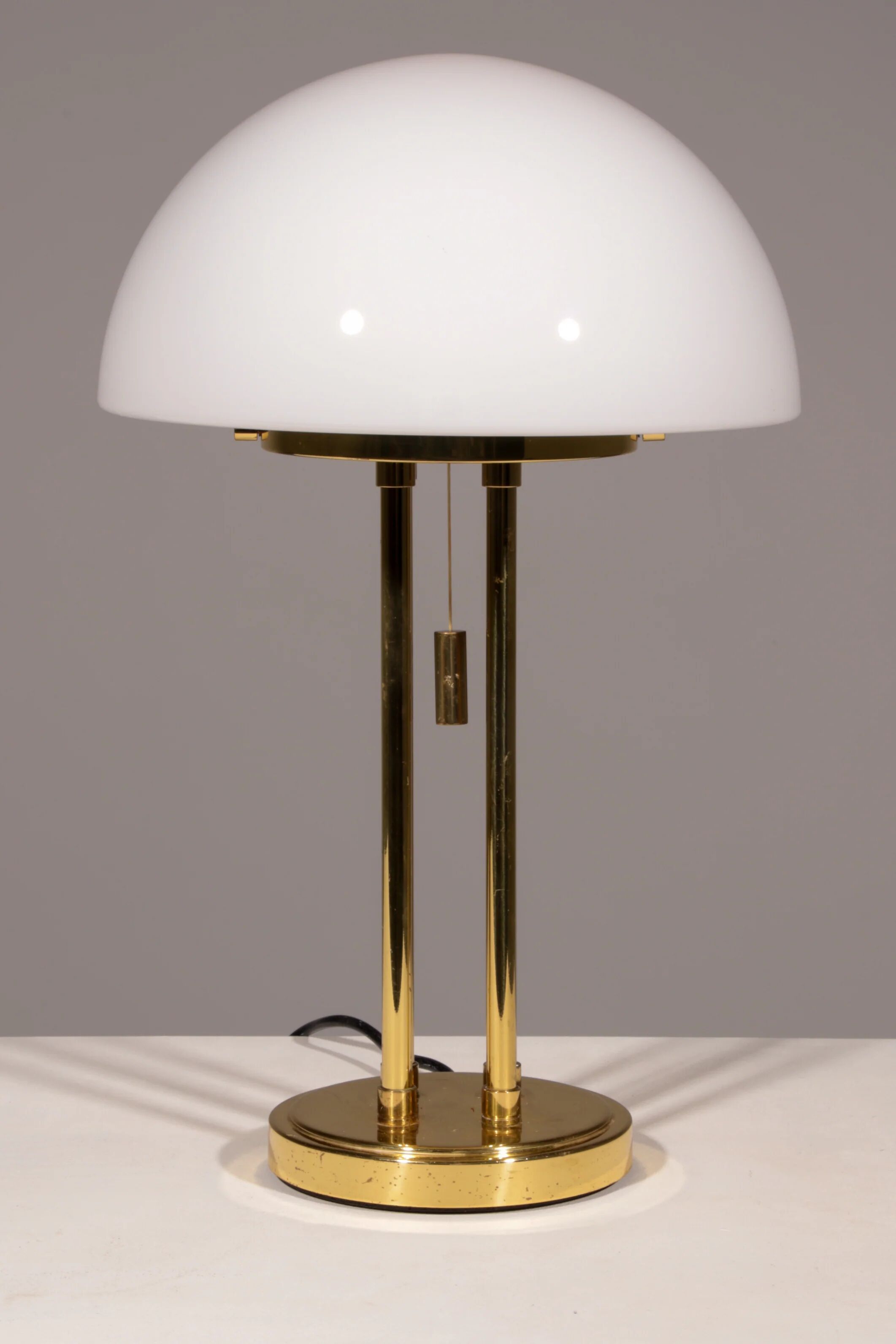 Iconic mid-century elegance – Glashütte Limburg model 6364 table lamp