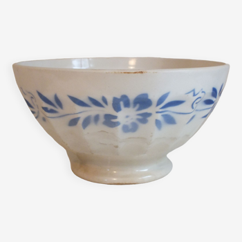 Ribbed bowl old blue flower décor