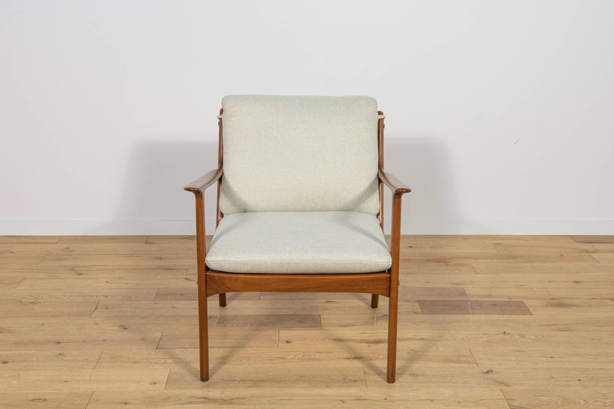 Pj112 armchairs by ole wanscher for poul jeppesens, denmark, 1960s, set of 2