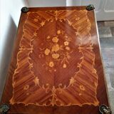 Play table in Louis XV marquetry. Early 20th century.