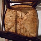 Lot de 2 chaises anciennes en bois paillées (assise en paille)
