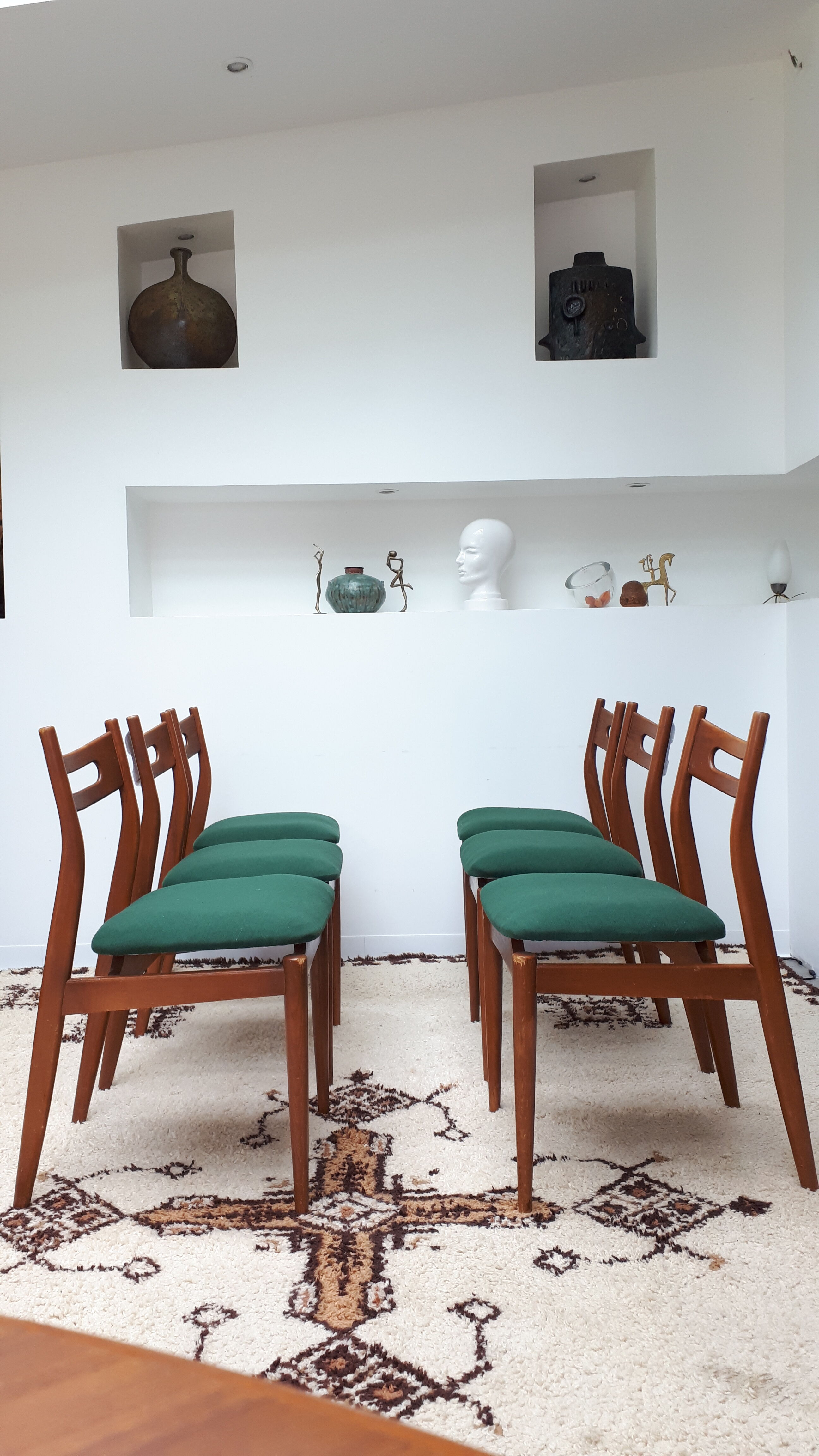 Table style scandinave en teck années 60 Baumann