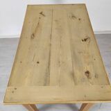 Farm table