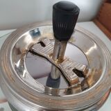 Pushing ashtray