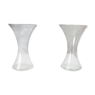 Paire de vases en verre transparent