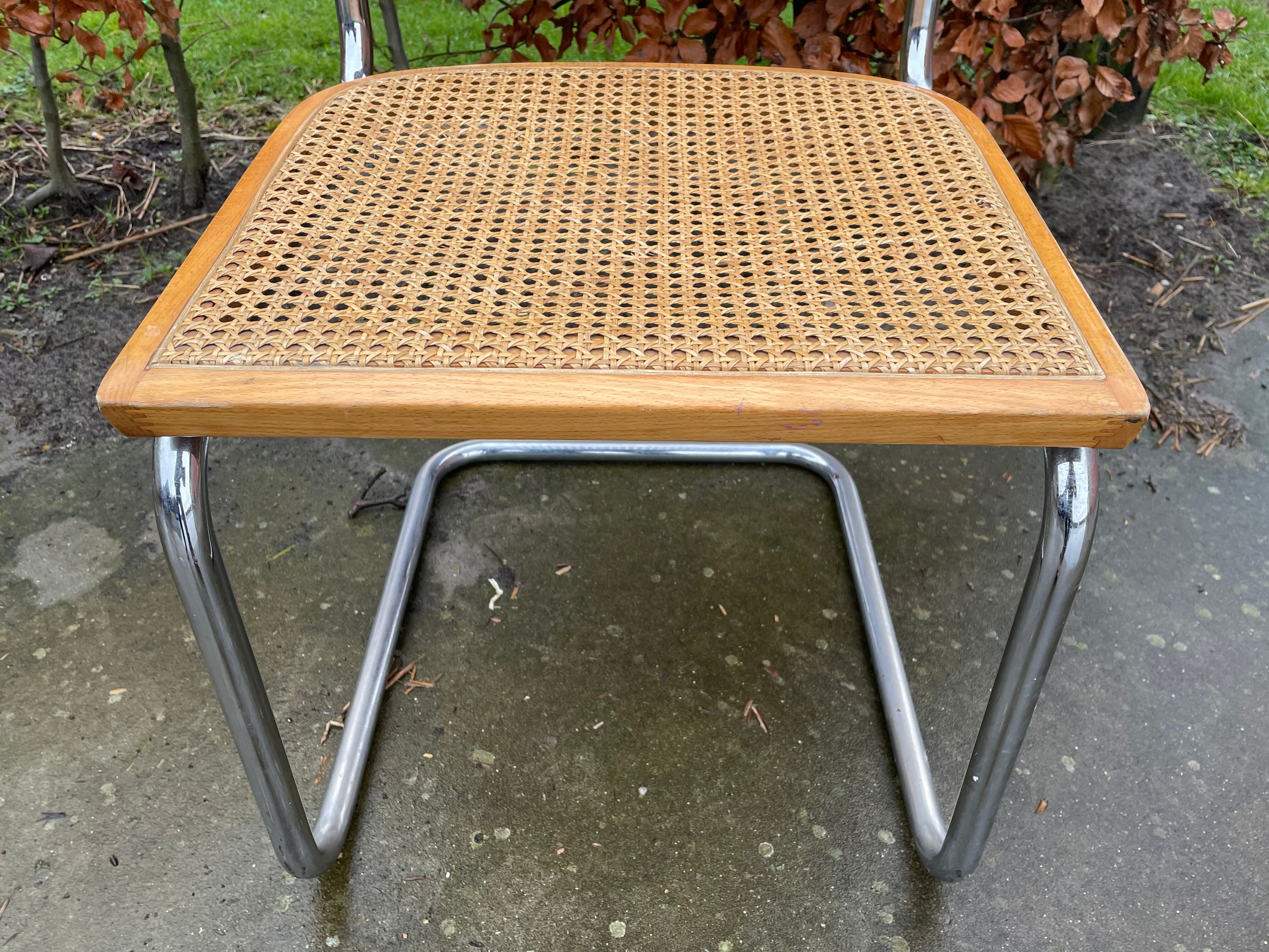 Suite of 4 vintage Chairs model Cesca designed by Marcel Breuer Design