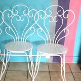 Lot of 4 wrought iron garden chairs