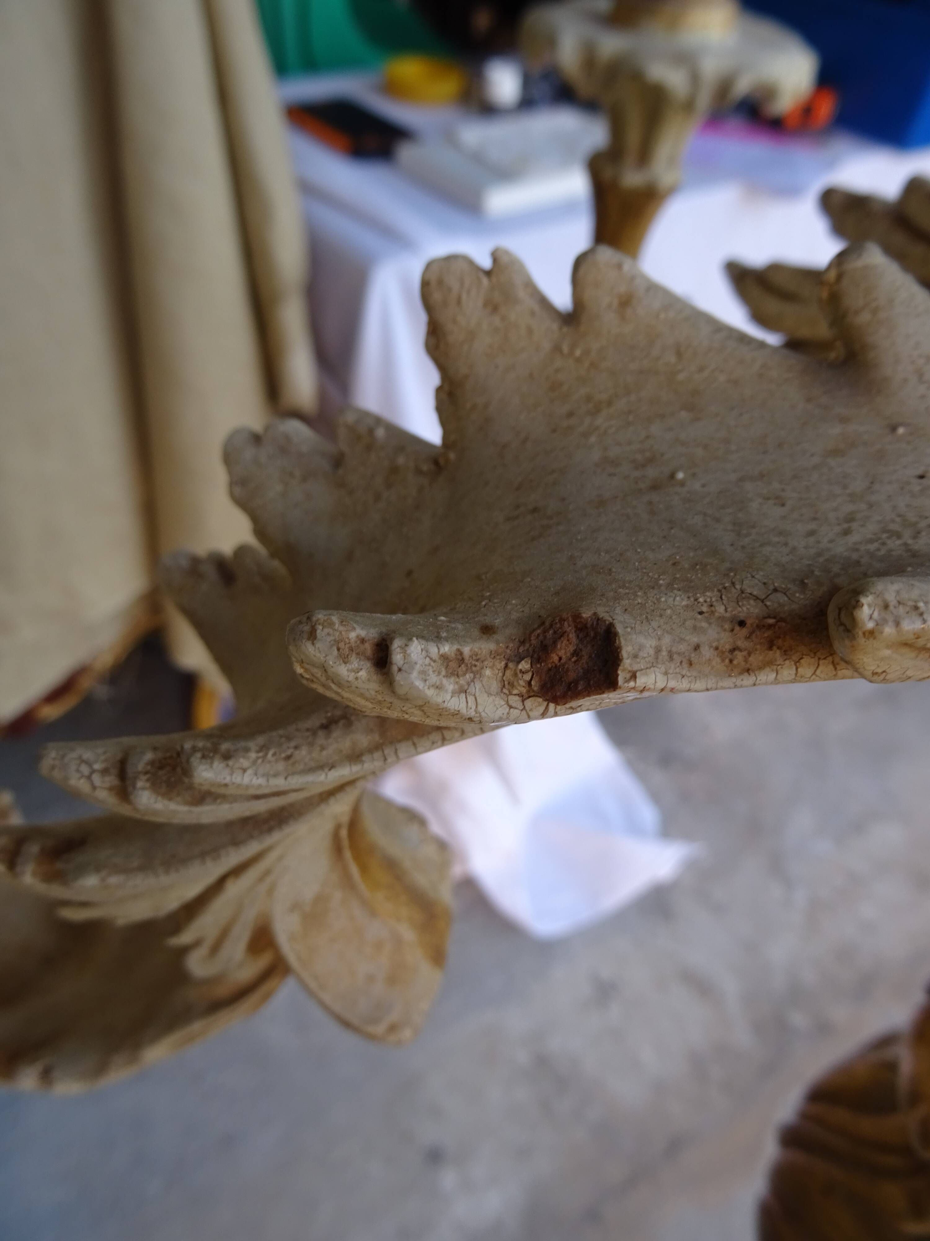 Lustre baroque Italien en bois et stuc doré 109 cm
